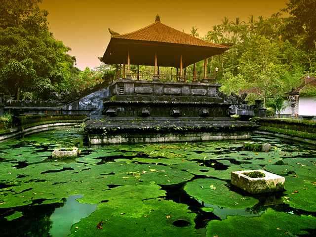 Pura Tirta Empul Tampaksiring